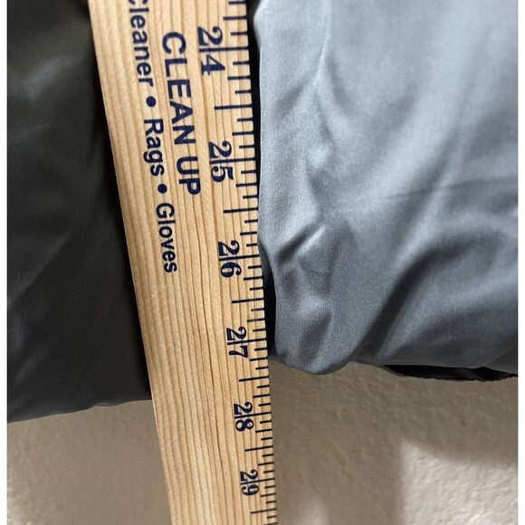 OLD NAVY WARM VEST COLOR GRAY NYLON/POLY PUFFER ZIP UP SIZE S/P/CH EUC - Picture 10 of 10